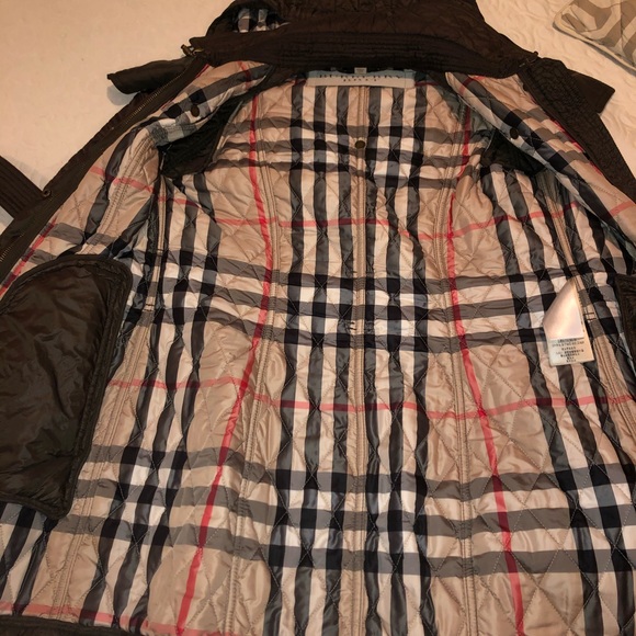 SOLD Burberry Finsbridge Belted Quilted Jacket - Picture 4 of 7